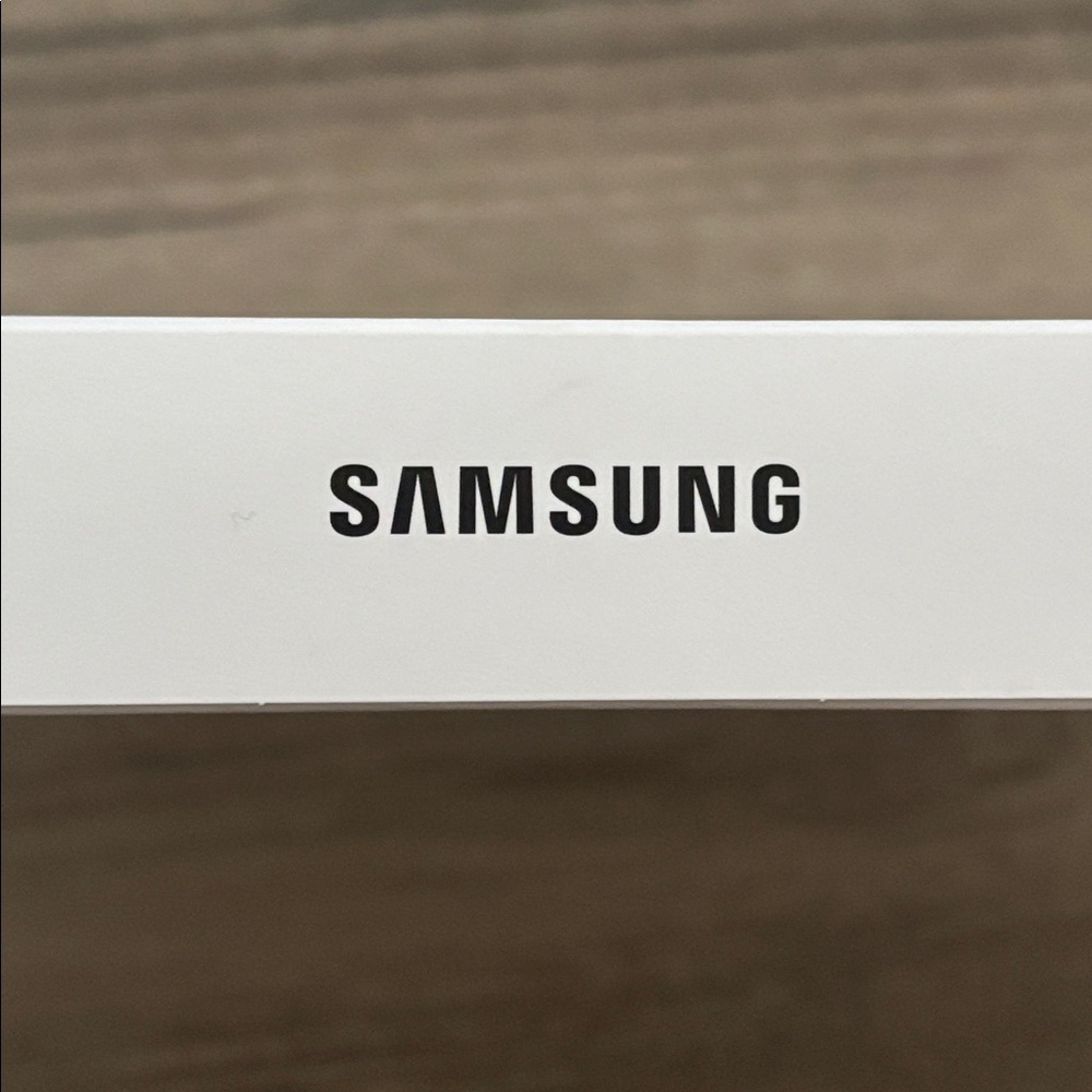 samsung galaxy tab A9+ in silver - Picture 2 of 5